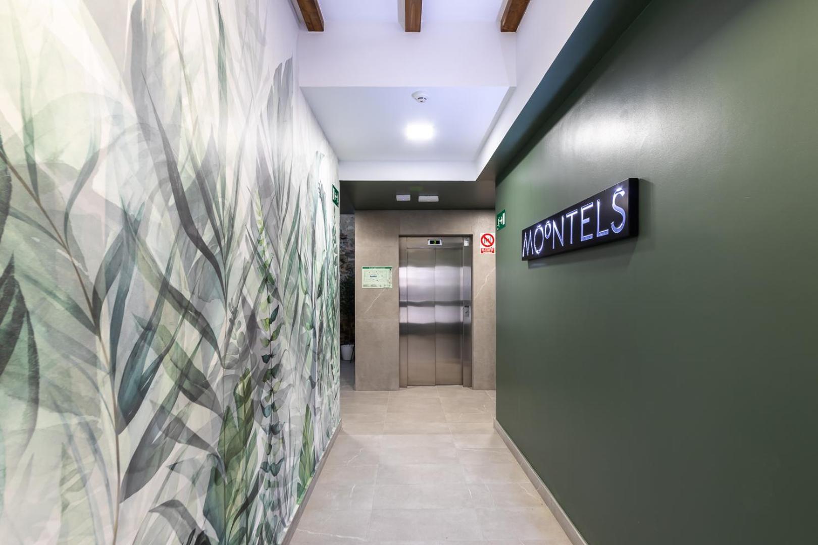 Moontels Plaza De Vannes Valencia Buitenkant foto